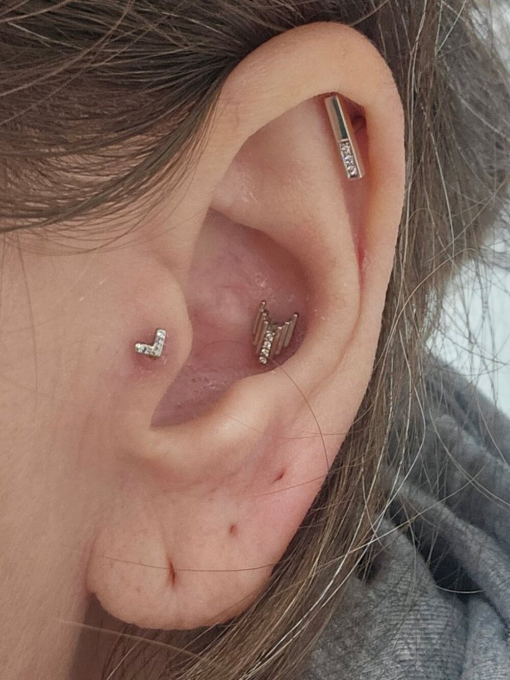 BVLA Hammered "V" 14k White Gold 25GA 4mm